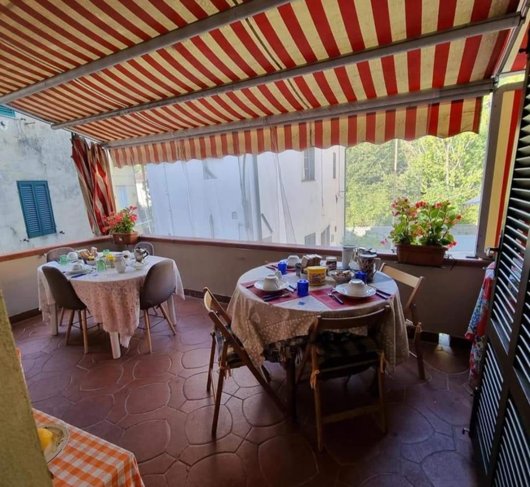 A Collodi Io & Mamma100 M Dal Parco Di Pinocchio Bed & Breakfast Exterior photo